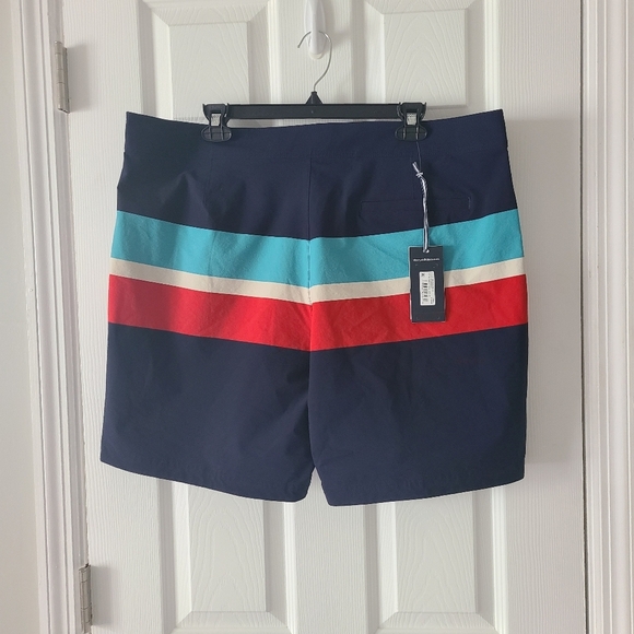 NWT Vineyard Vines Board Short - Picture 3 of 5
